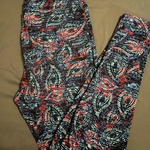 Lularoe blue paisley leggings